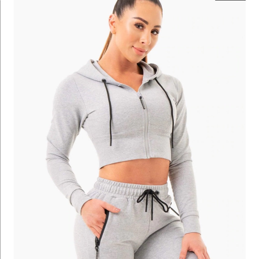 Cropped hoodie